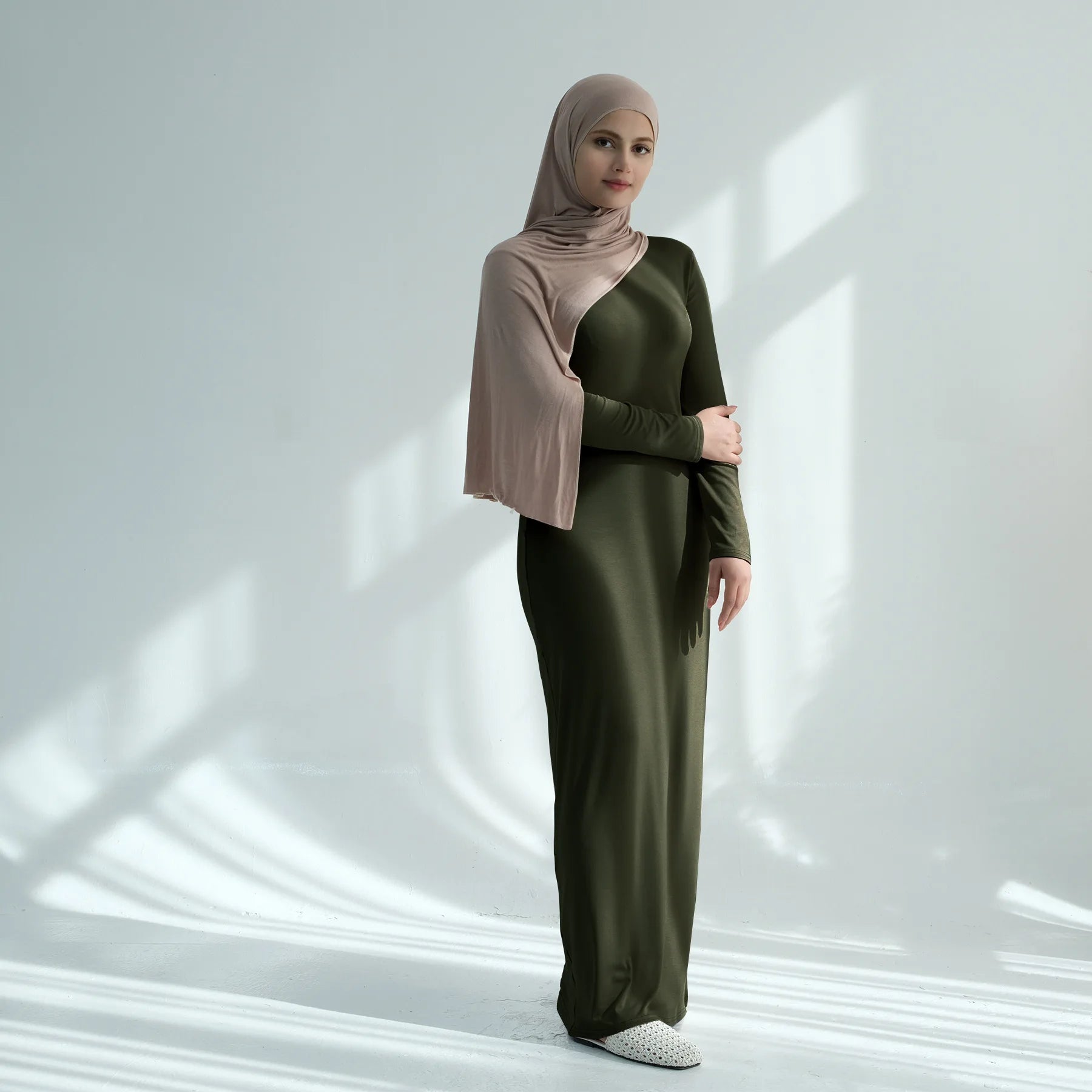 2025 Arabic Modal Muslim Women Modest Dress Eid Dubai Abaya Clothing Islam Party Kaftan Outfit Fashion Turkey Slim Solid Robe
