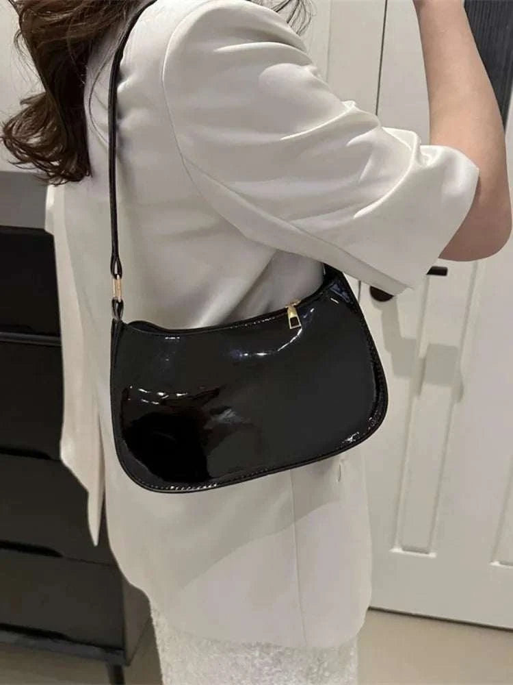 HOMEFIH PU Leather Handbag Solid Color Cherry Pendant Casual Shoulder Bag Versatile Fashion Commuting Bag for Girls Underarm Bag